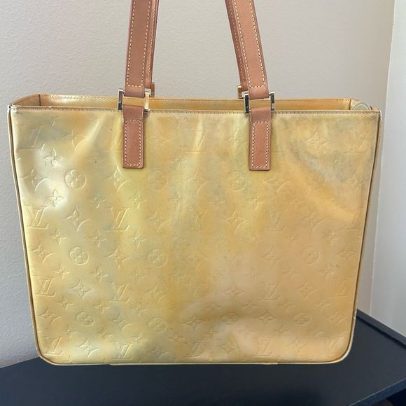 Authentic Louis Vuitton Vernis Tote Monogram Bag - Picture 2 of 15